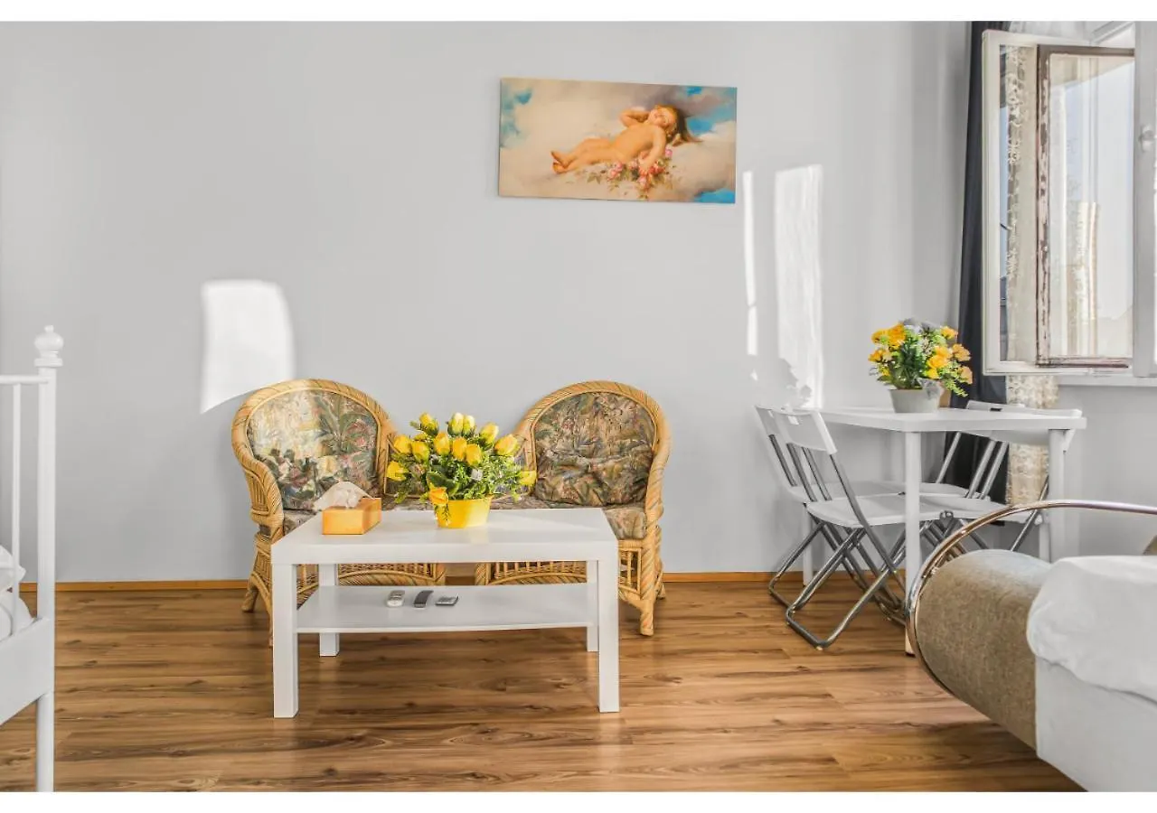 Welcoming 2Br Apt. Near Danube & Millenium Tower Vienna 0*,