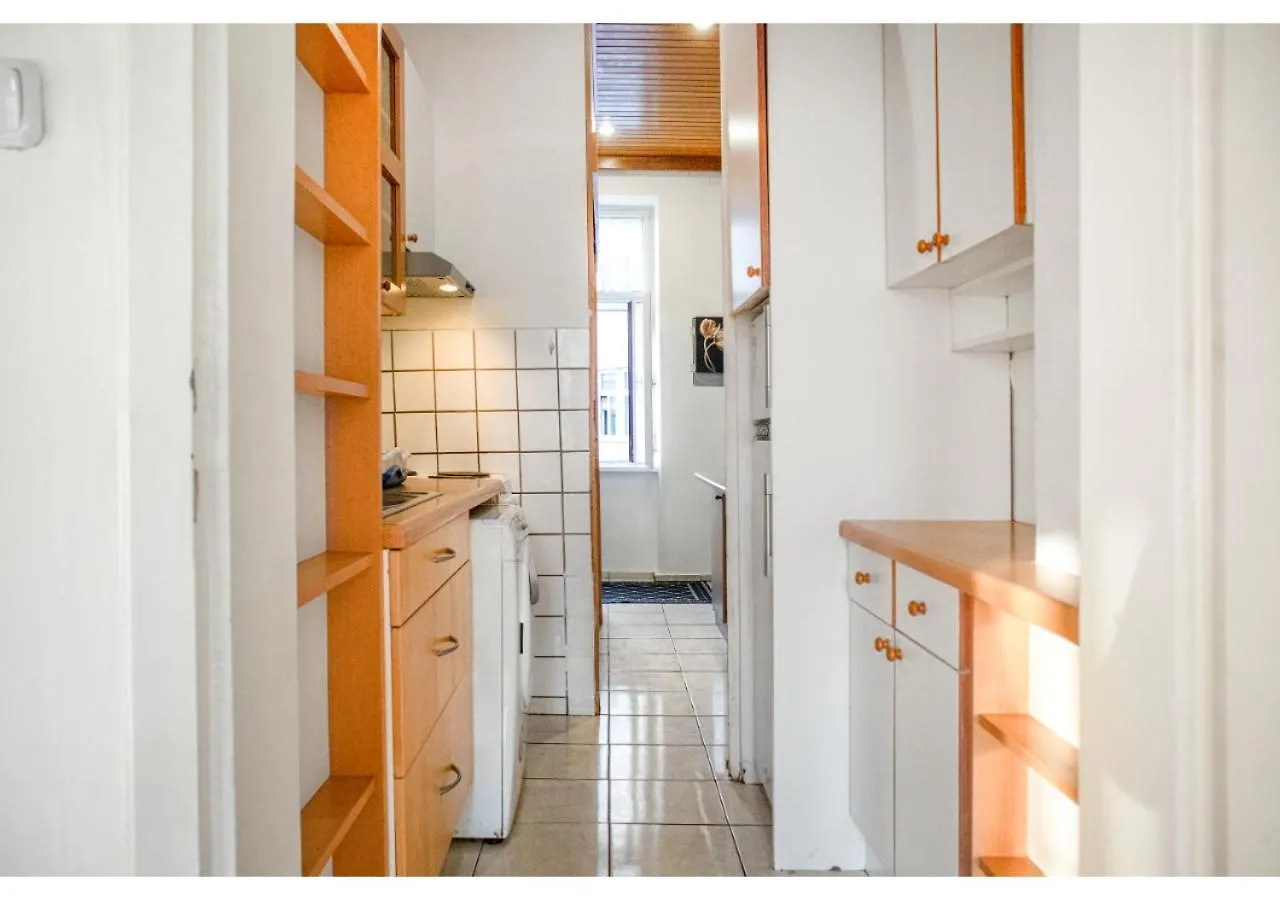 Apartment Welcoming 2Br Apt. Near Danube & Millenium Tower Vienna