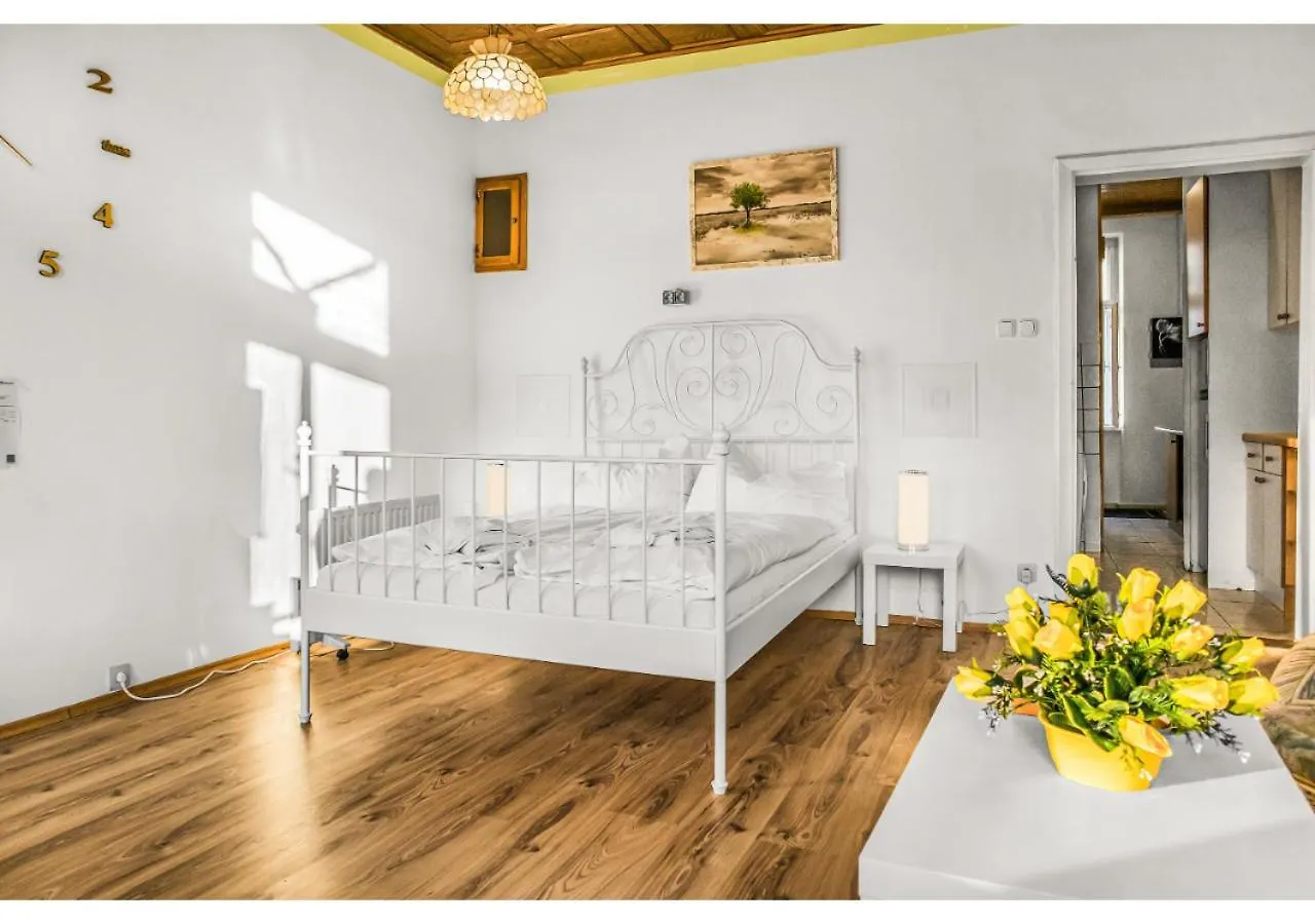 Welcoming 2Br Apt. Near Danube & Millenium Tower Viyana